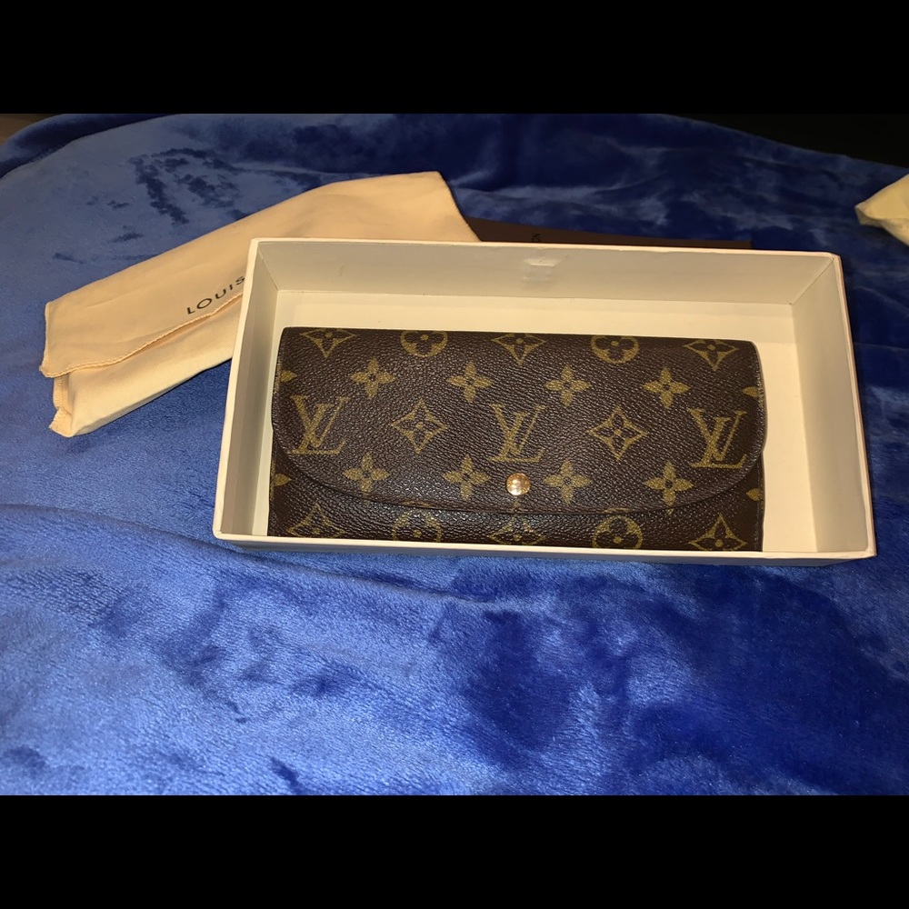 Louis Vuitton classic wallet